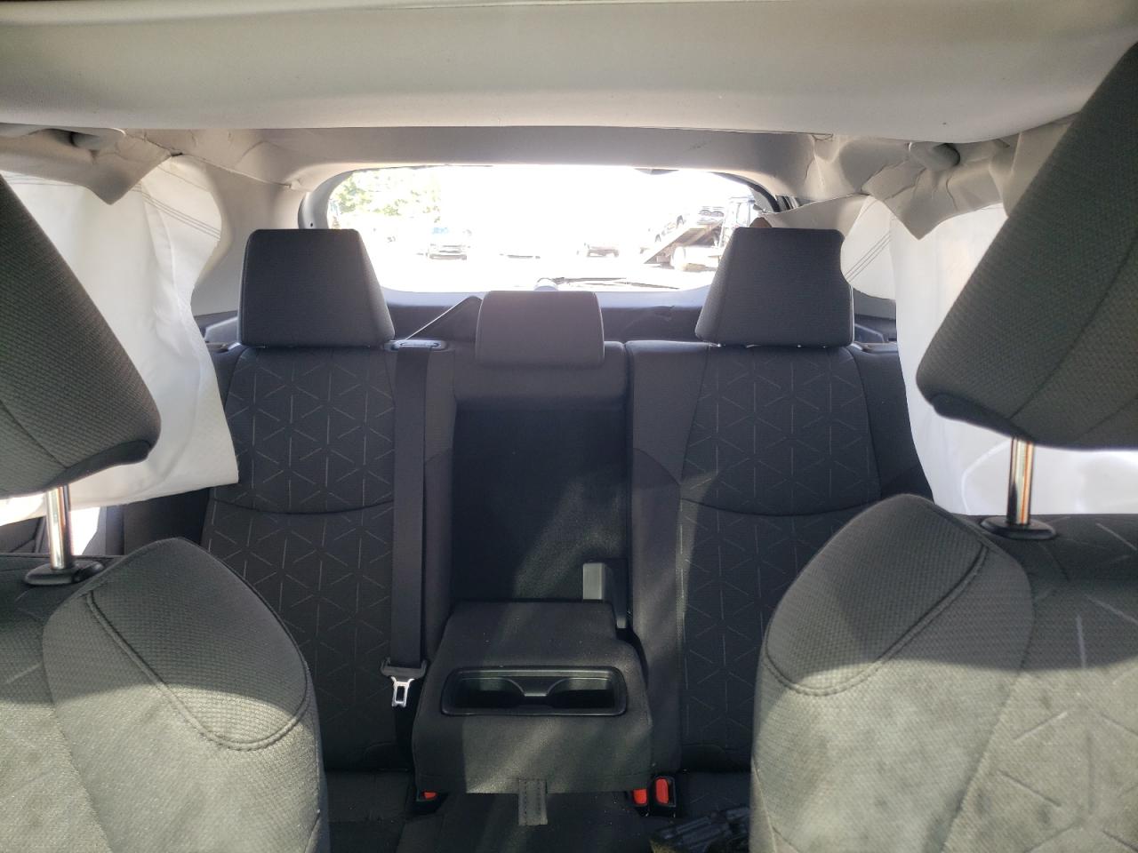 2022 TOYOTA RAV4 XLE VIN:2T3P1RFV3NC292217