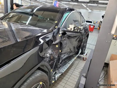 2020 Mercedes-Benz GLC 300 VIN: