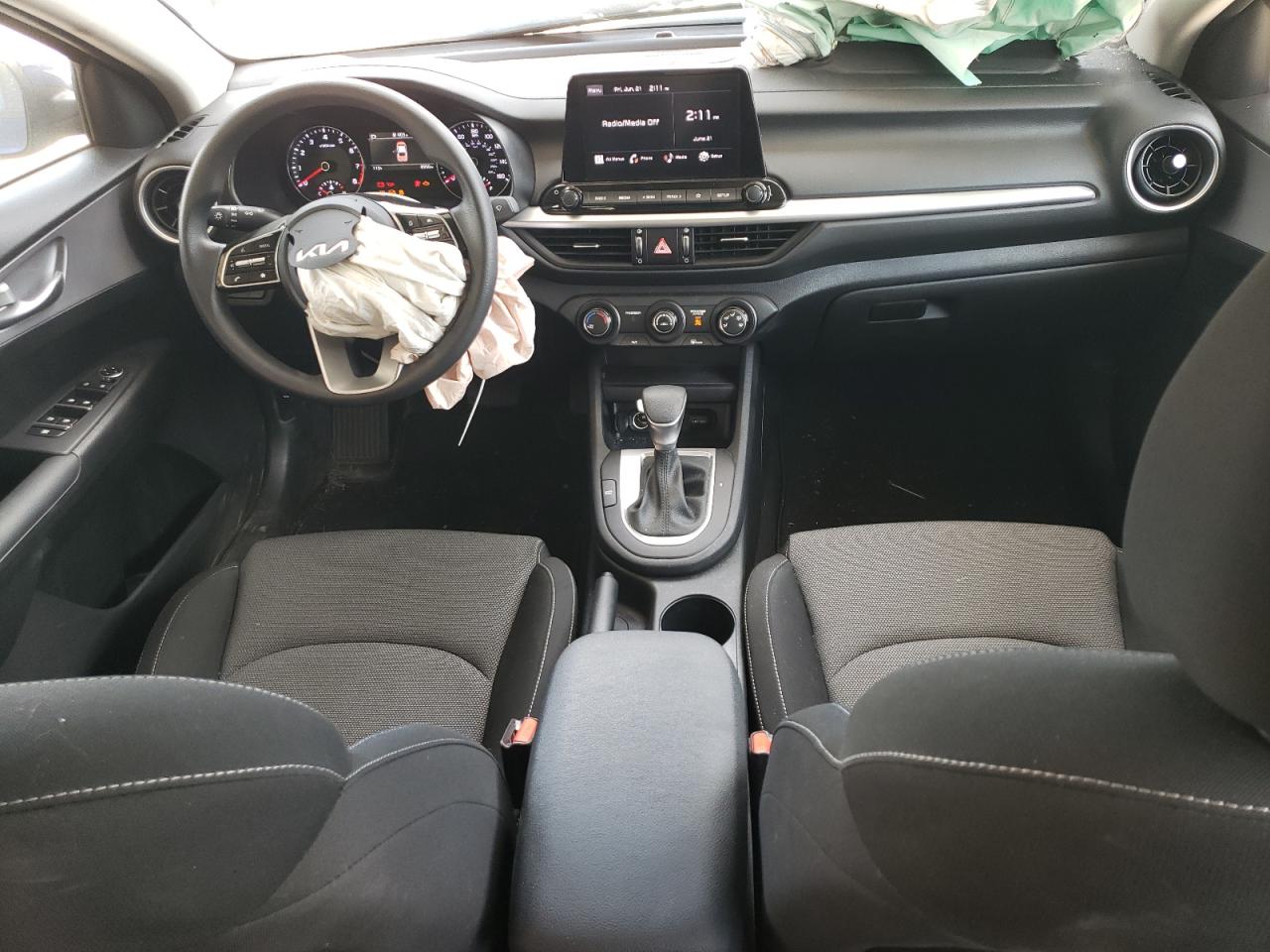 2023 KIA FORTE LX VIN:3KPF24AD8PE676923