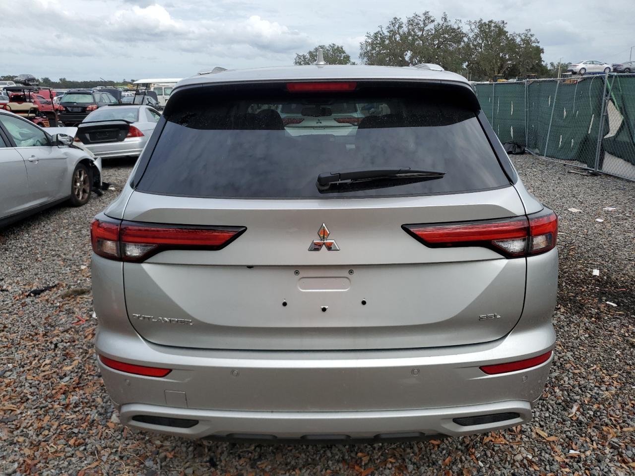 2024 MITSUBISHI OUTLANDER SEL VIN:JA4J3WA84RZ063124