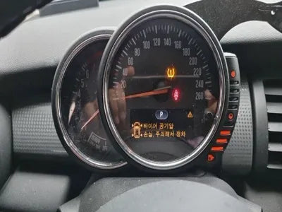 2016 MINI Cooper VIN: