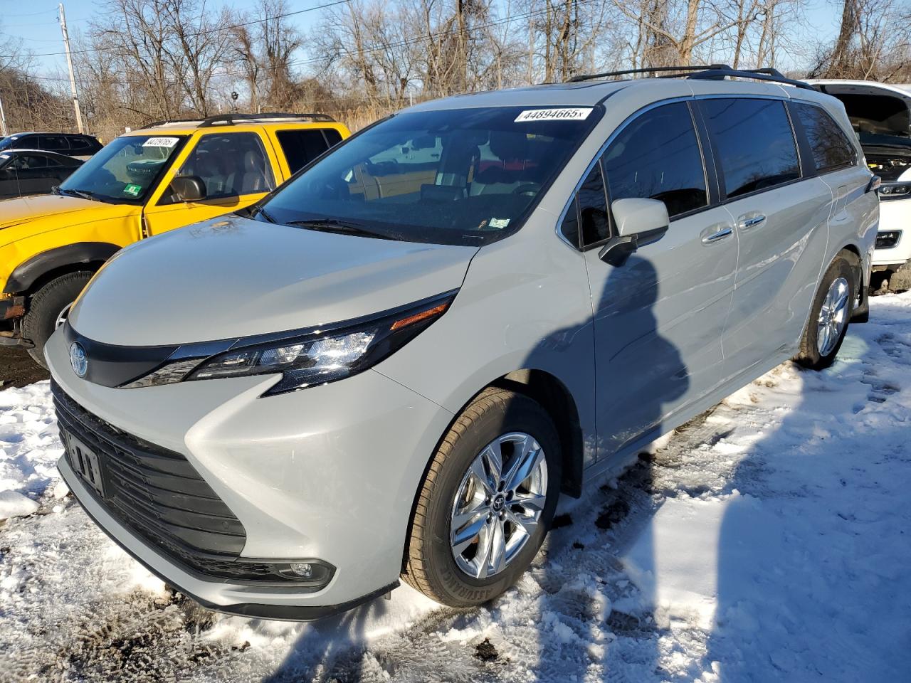 2022 TOYOTA SIENNA XLE VIN:5TDASKFC5NS047766
