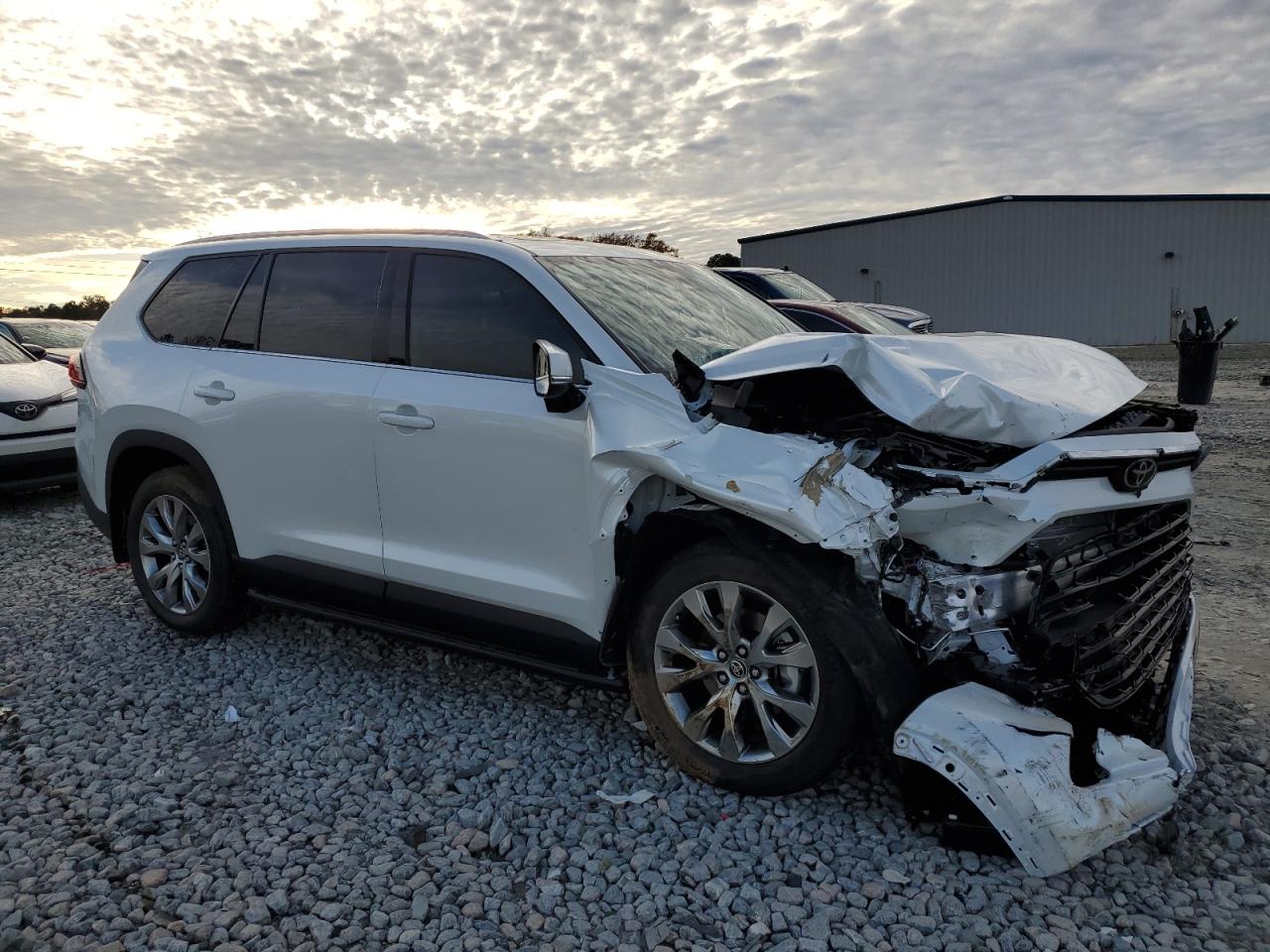 2024 TOYOTA GRAND HIGHLANDER XLE VIN:5TDACAB55RS018188