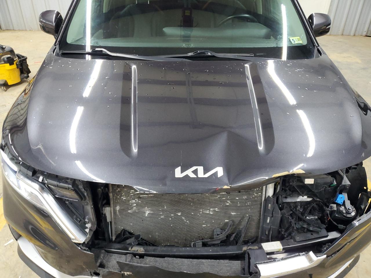 2022 KIA CARNIVAL LX VIN:KNDNB4H35N6189884