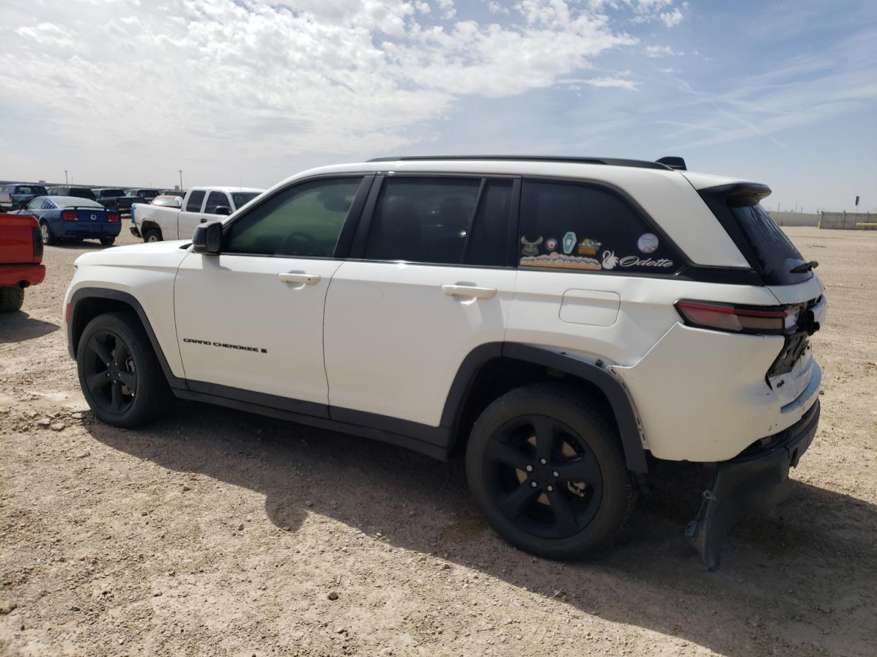2023 JEEP GRAND CHEROKEE LAREDO VIN:1C4RJHAG8P8883047