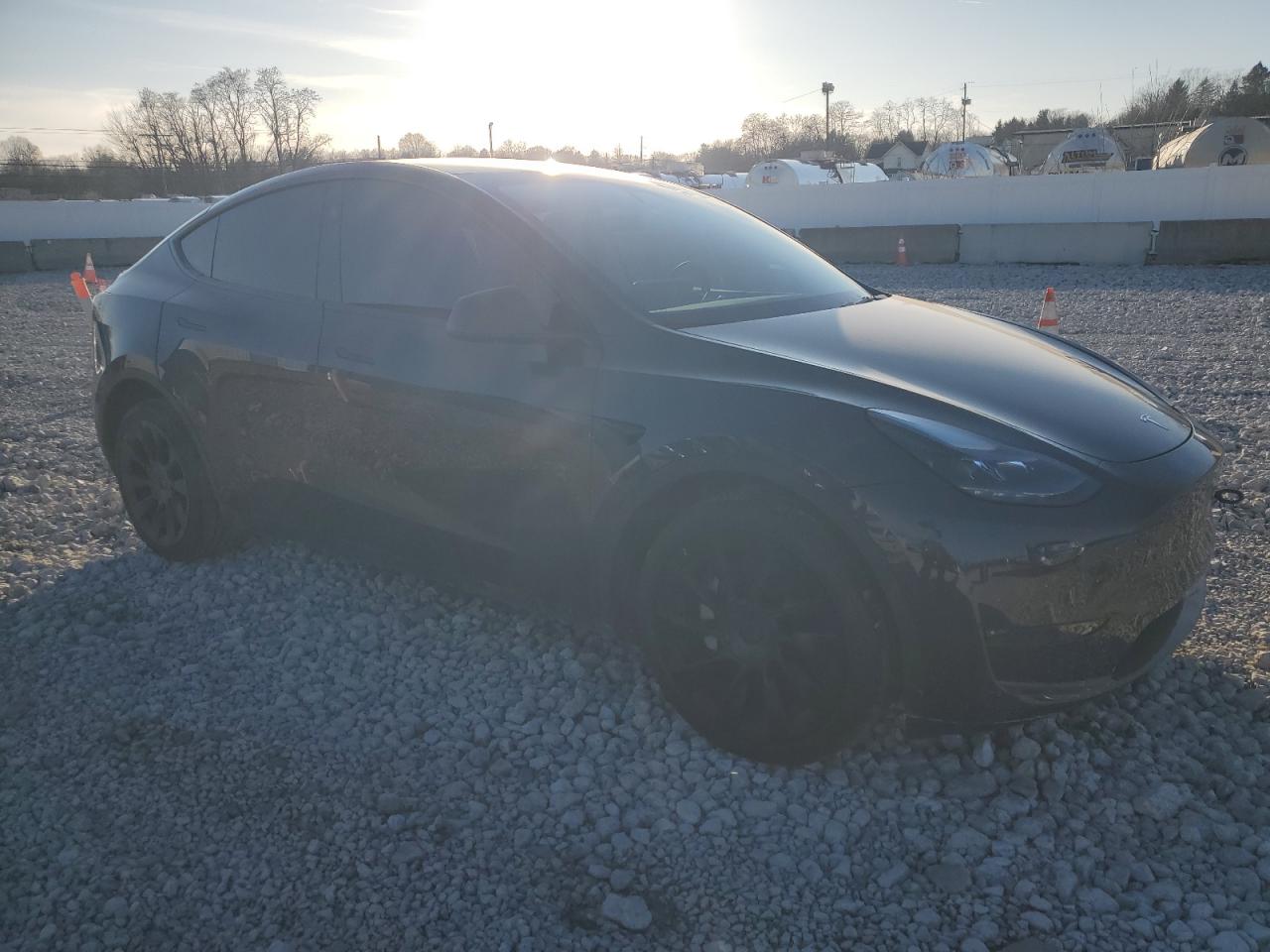 2024 TESLA MODEL Y  VIN:7SAYGDEE2RA274700