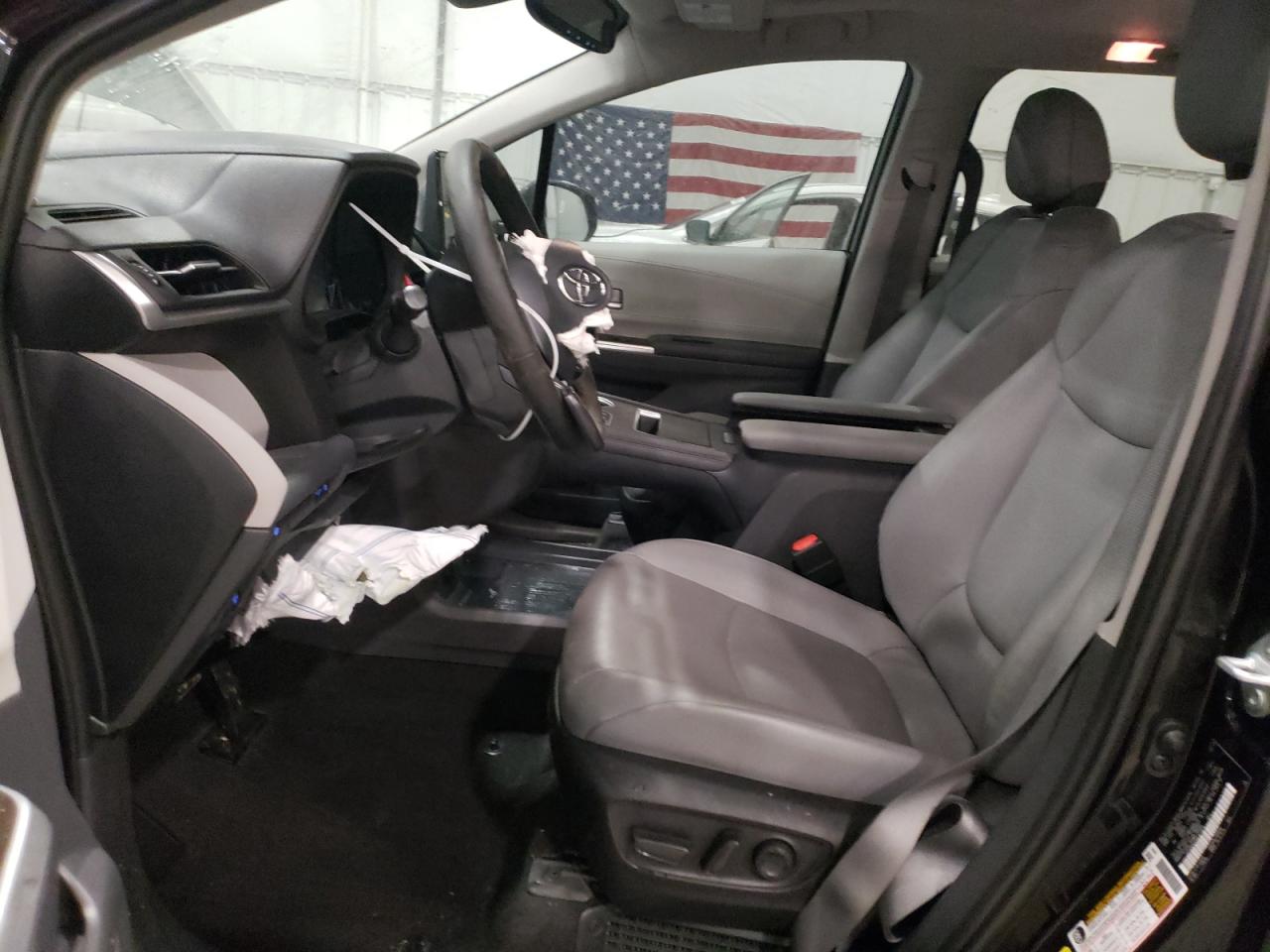 2022 TOYOTA SIENNA XLE VIN:5TDYRKEC5NS121926