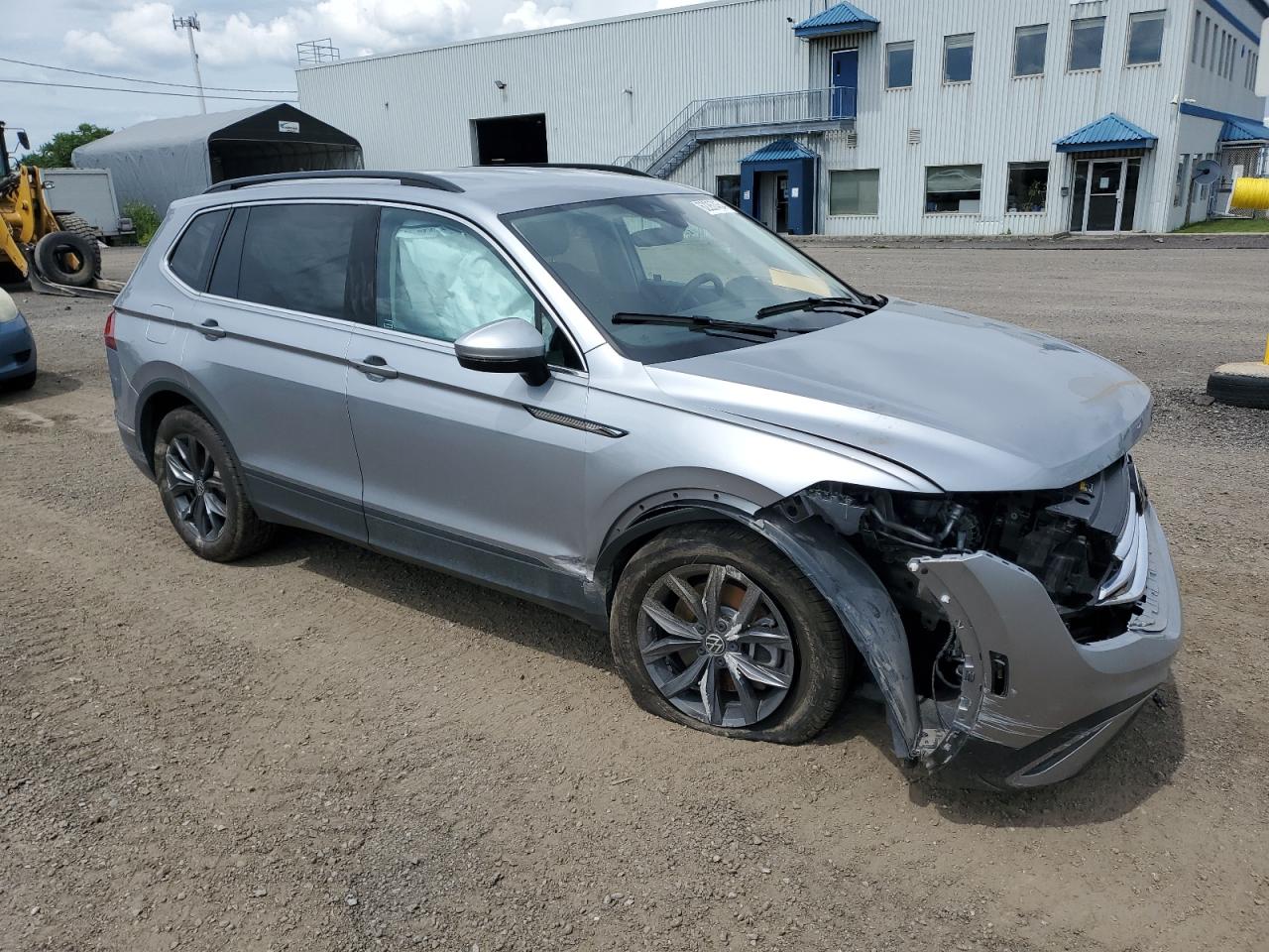 2023 VOLKSWAGEN TIGUAN SE VIN:3VV2B7AX8PM092121