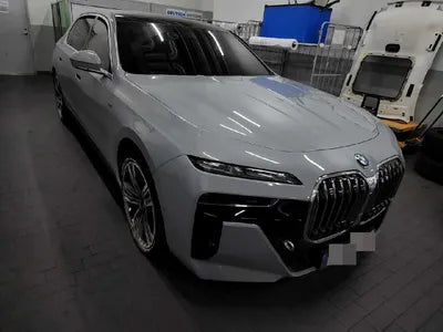 2023 BMW 750 VIN: