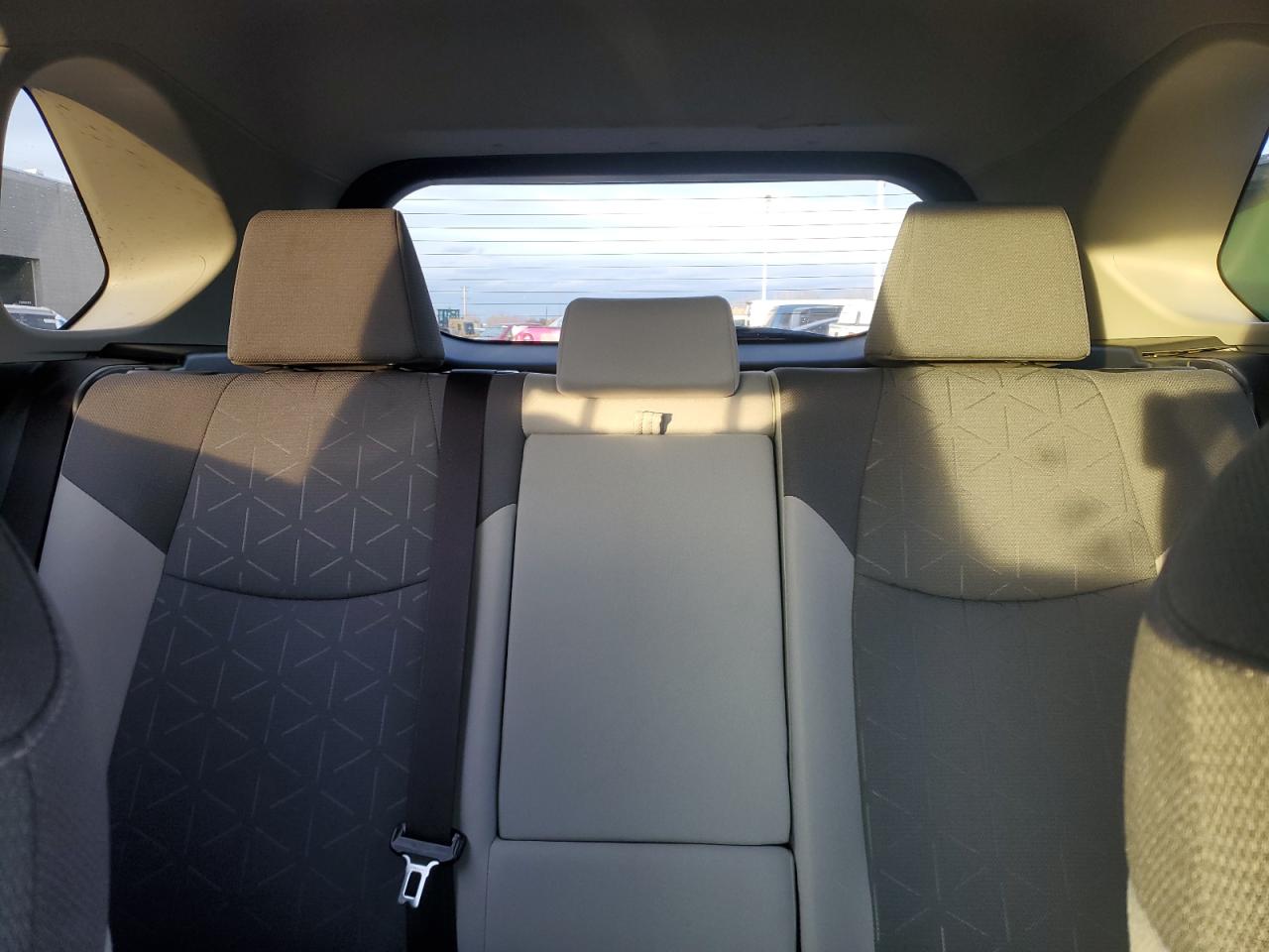 2022 TOYOTA RAV4 XLE VIN:JTMRWRFV1ND141219