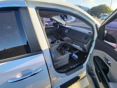 2017 Kia Carnival KNAMB81ABHS340211 VIN:KNAMB81ABHS340211