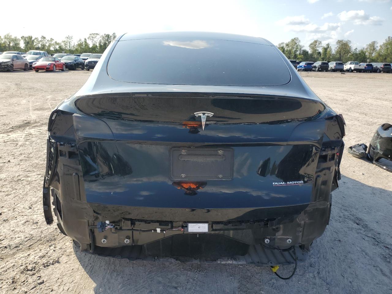 2022 TESLA MODEL Y  VIN:7SAYGDEF6NF465820