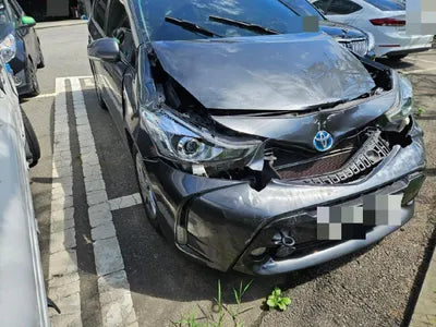 2015 Toyota Prius v VIN: