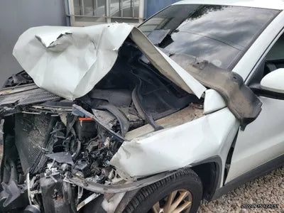 2015 Volkswagen Tiguan VIN: