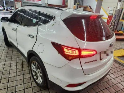 2017 Hyundai Santa FE VIN: