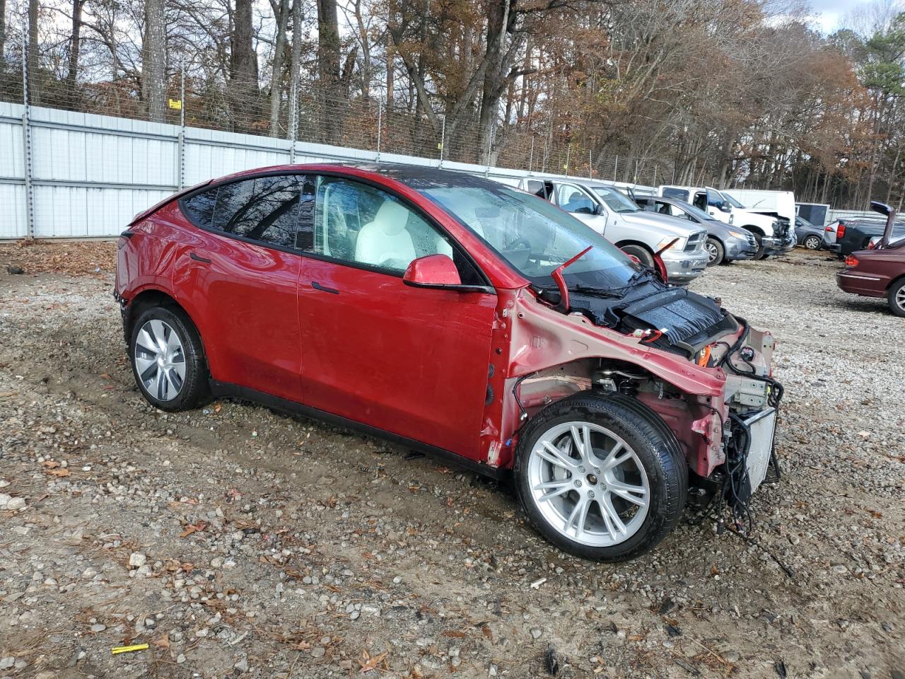 2024 TESLA MODEL Y  VIN:7SAYGDEEXRA269082