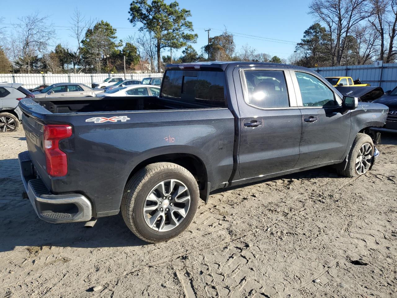 2024 CHEVROLET SILVERADO K1500 LT VIN:1GCPDDEK8RZ351459