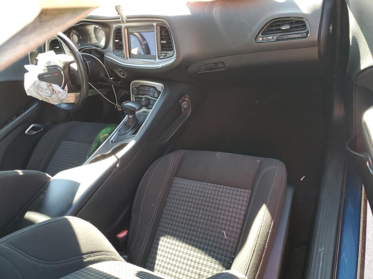 2022 DODGE CHALLENGER SXT VIN:2C3CDZAG7NH144069