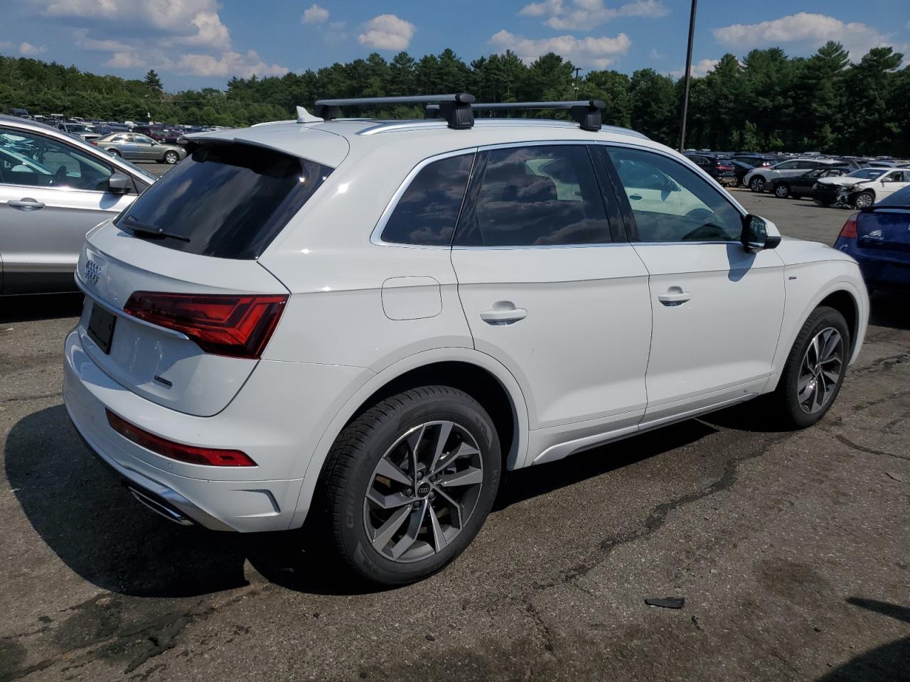 2024 AUDI Q5 PREMIUM PLUS 45 VIN:WA1EAAFY9R2071117