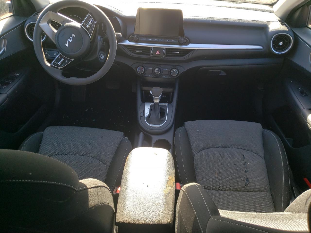 2022 KIA FORTE FE VIN:3KPF24AD1NE486667