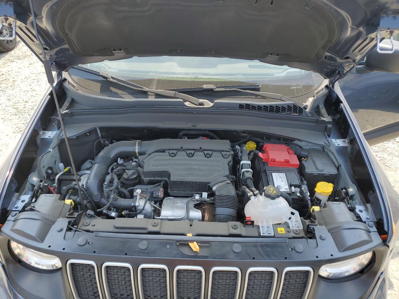 2023 JEEP RENEGADE LATITUDE VIN:ZACNJDB1XPPP15045