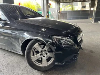 2016 Mercedes-Benz C 200 403KMWDDWF4CB8GF2 VIN:403KMWDDWF4CB8GF2