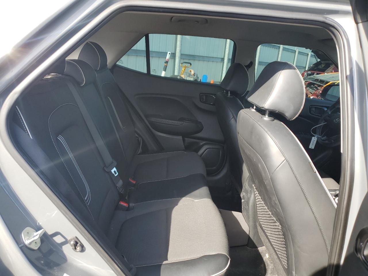 2022 HYUNDAI VENUE SEL VIN:KMHRC8A38NU132084