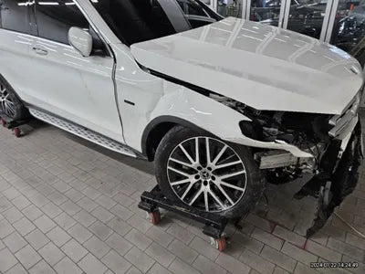 2020 Mercedes-Benz GLC 300 VIN: