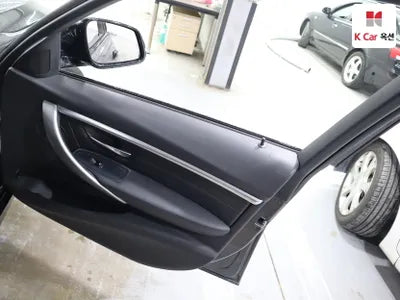 2018 BMW 3 Series WBA8B9104JA826553 VIN:WBA8B9104JA826553