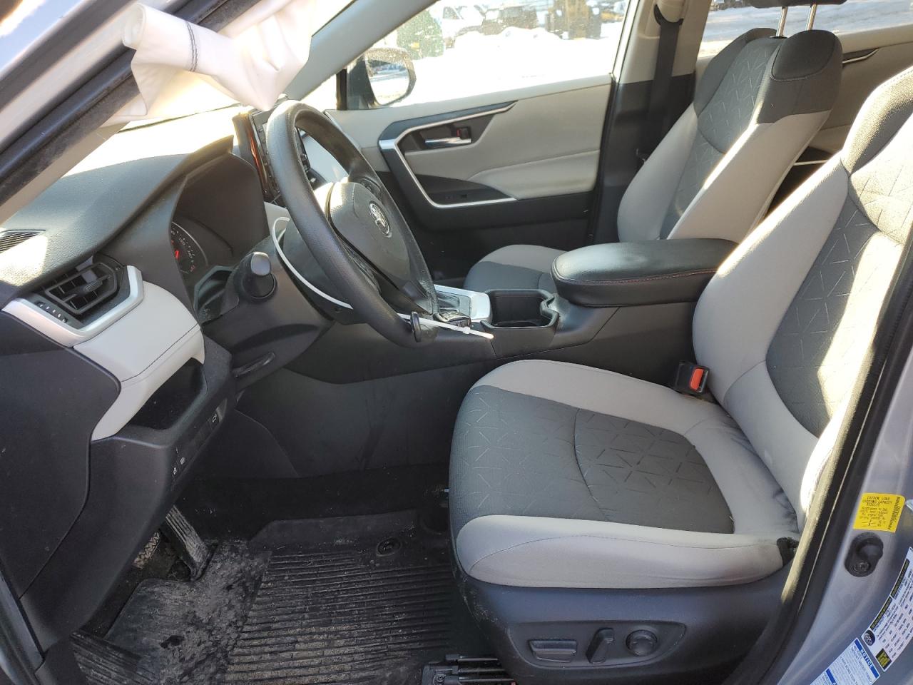 2022 TOYOTA RAV4 XLE VIN:2T3P1RFV9NC258623