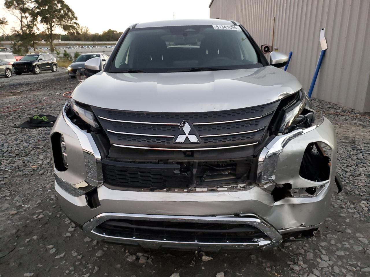 2022 MITSUBISHI OUTLANDER ES VIN:JA4J3TA88NZ045637