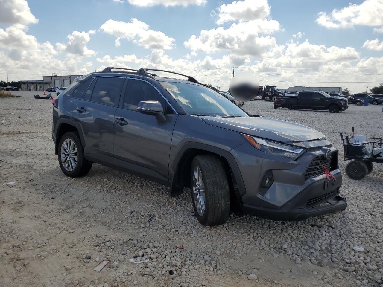 2024 TOYOTA RAV4 XLE PREMIUM VIN:2T3A1RFV4RC467537