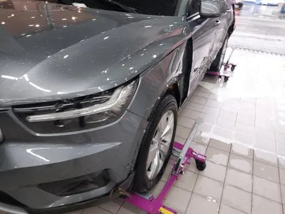 2019 Volvo XC40 VIN: