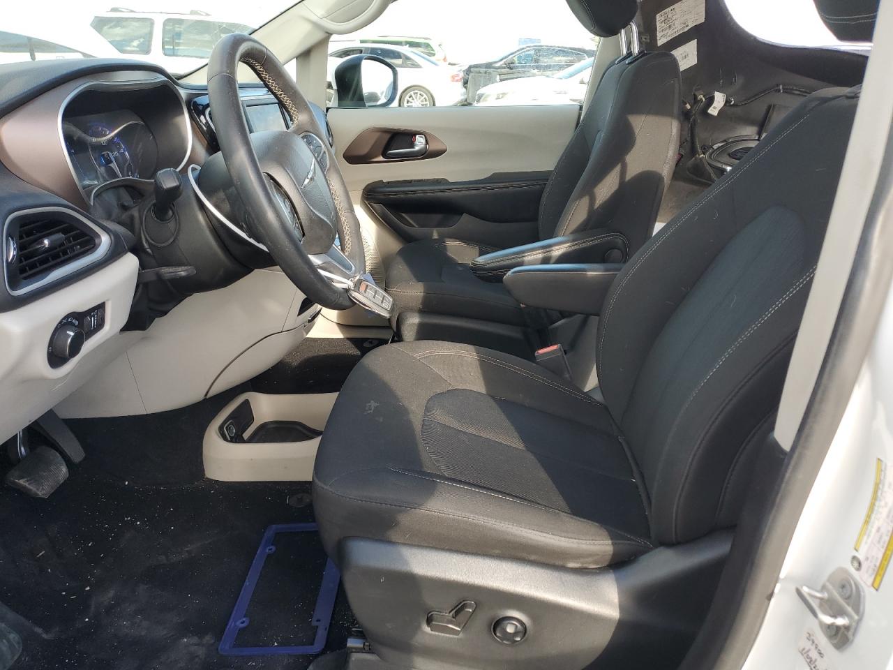 2022 CHRYSLER VOYAGER LX VIN:2C4RC1CG0NR204758