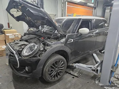2022 MINI Clubman VIN: