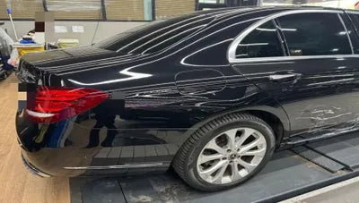 2020 Mercedes-Benz E 300 VIN: