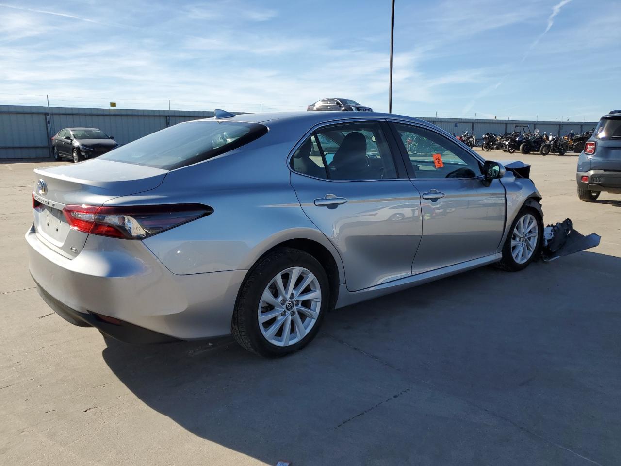 2022 TOYOTA CAMRY LE VIN:4T1C11AK8NU671847