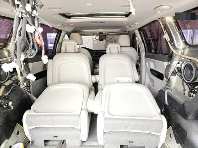 2017 Kia Carnival VIN: