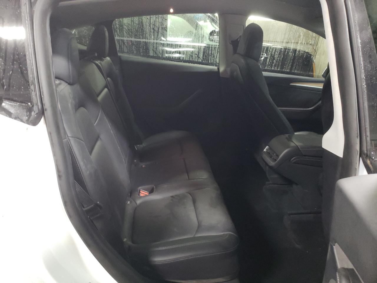 2022 TESLA MODEL Y  VIN:7SAYGDEF8NF533423
