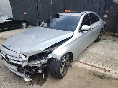 2020 Mercedes-Benz E 300 VIN: