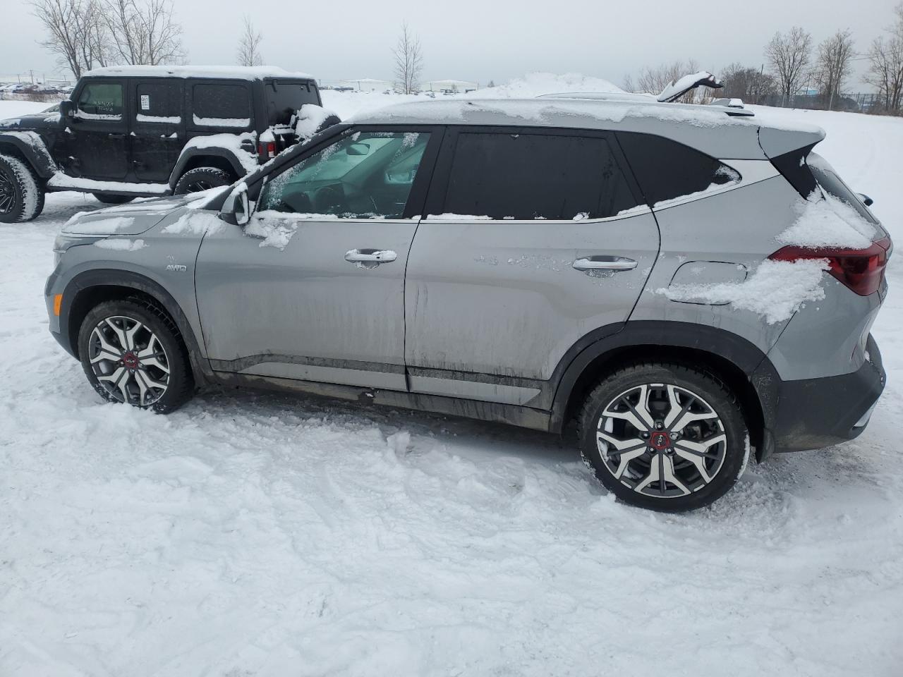 2022 KIA SELTOS SX VIN:KNDETCA22N7293929