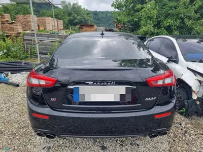 2016 Maserati Ghibli VIN: