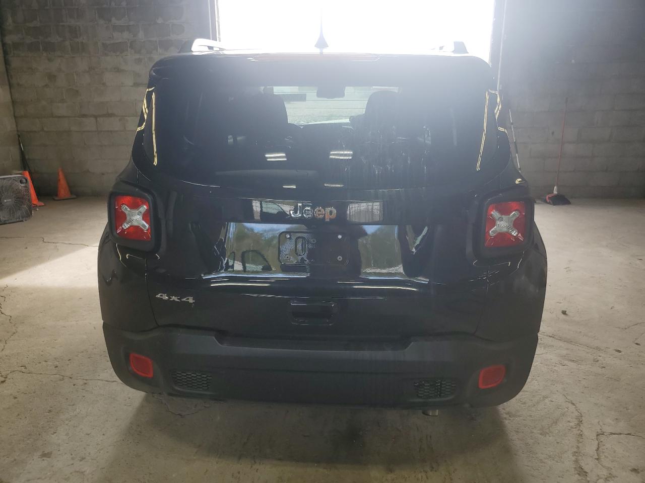 2023 JEEP RENEGADE LATITUDE VIN:ZACNJDB10PPP61189