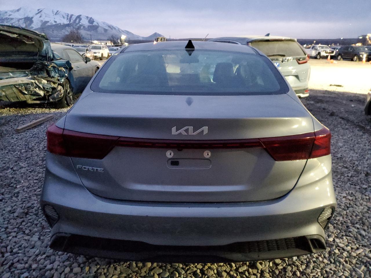 2024 KIA FORTE LX VIN:3KPF24AD5RE796438