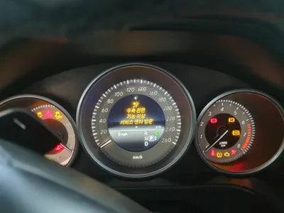 2015 Mercedes-Benz E 300 VIN: