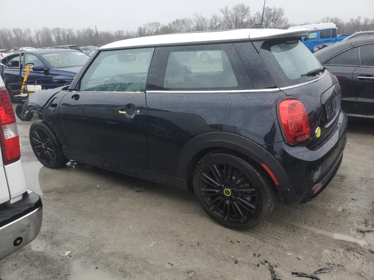 2024 MINI COOPER SE VIN:WMW13DJ09R2U83780