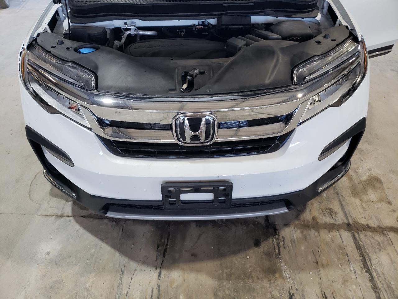 2022 HONDA PILOT TOURING VIN:5FNYF6H62NB018442