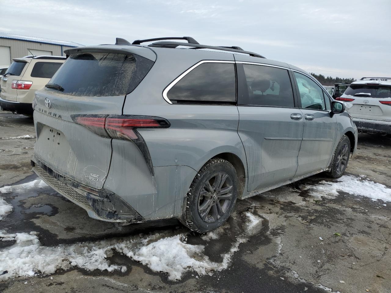 2024 TOYOTA SIENNA XSE VIN:5TDDSKFC4RS134299