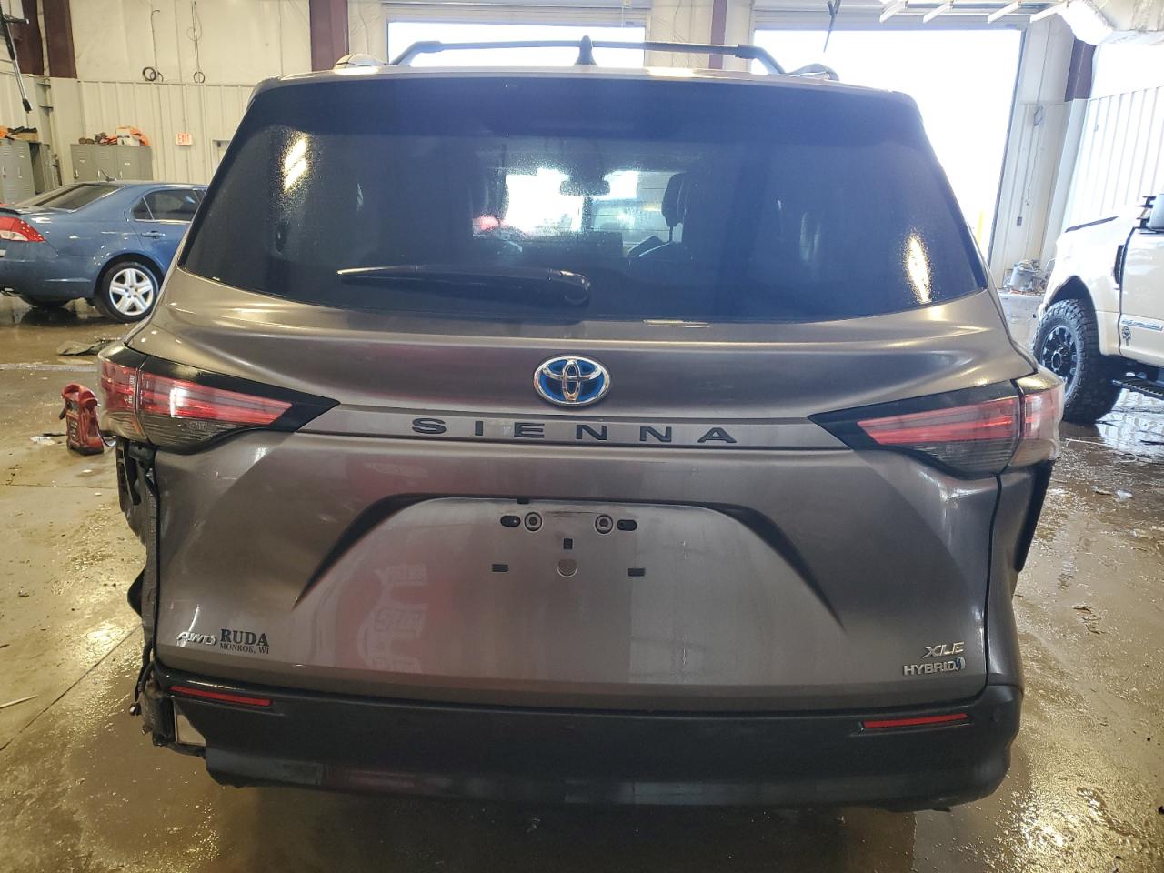 2022 TOYOTA SIENNA XLE VIN:5TDYSKFC6NS043806