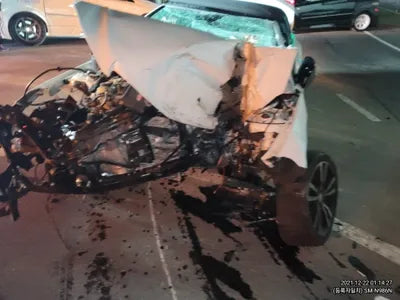 2015 Mercedes-Benz E 400 WDDKK6FF0GF332177 VIN:WDDKK6FF0GF332177